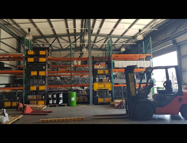 658M² FACTORY TO LET IN BLACKHEATH INDUSTRIAL